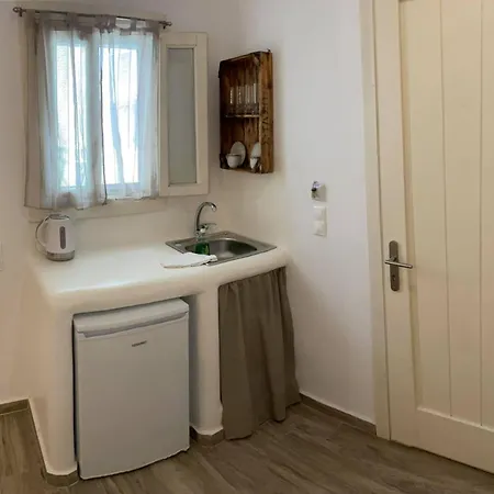 Theofanis On The Hotel